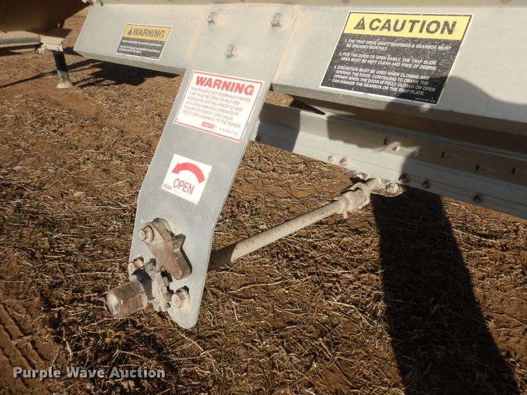 image for item DE2552 2005 Timpte Super Hopper double hopper bottom grain trailer