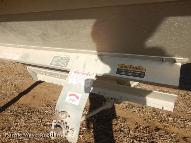 image for item DE2552 2005 Timpte Super Hopper double hopper bottom grain trailer