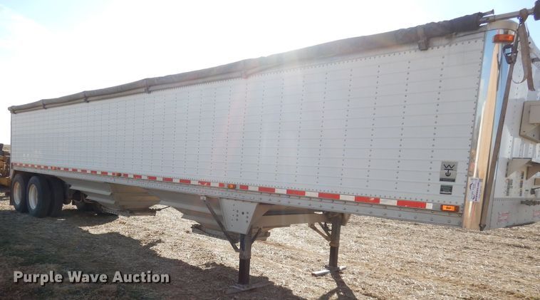 image for item DE2554 2007 Wilson DWM500 double hopper bottom grain trailer