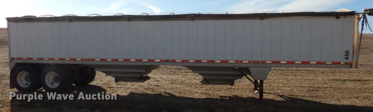 image for item DE2554 2007 Wilson DWM500 double hopper bottom grain trailer