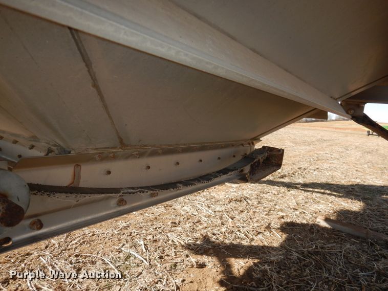 image for item DE2554 2007 Wilson DWM500 double hopper bottom grain trailer
