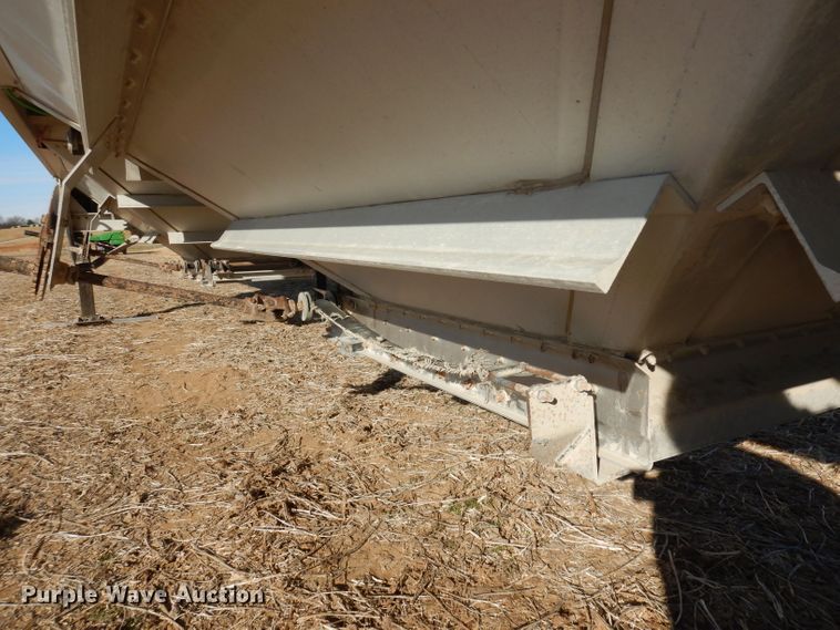 image for item DE2554 2007 Wilson DWM500 double hopper bottom grain trailer
