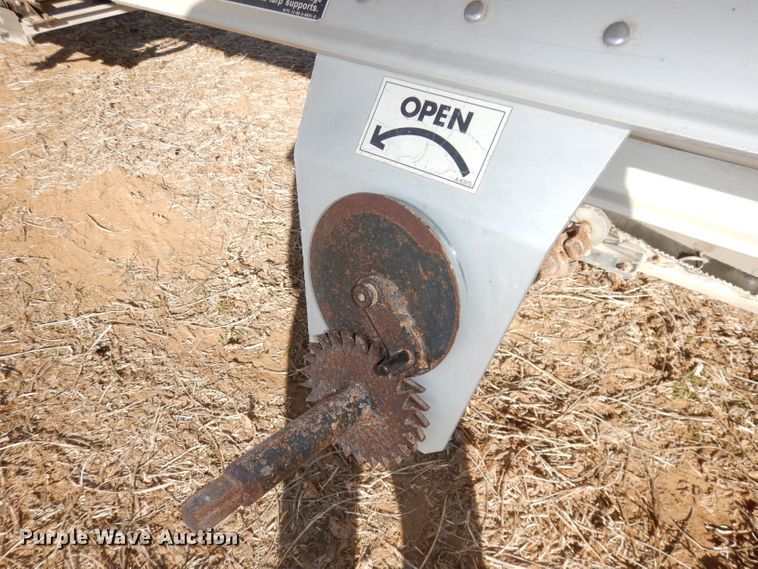 image for item DE2554 2007 Wilson DWM500 double hopper bottom grain trailer