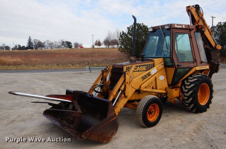 image for item DE2557 1985 Case 580SE Construction King  backhoe