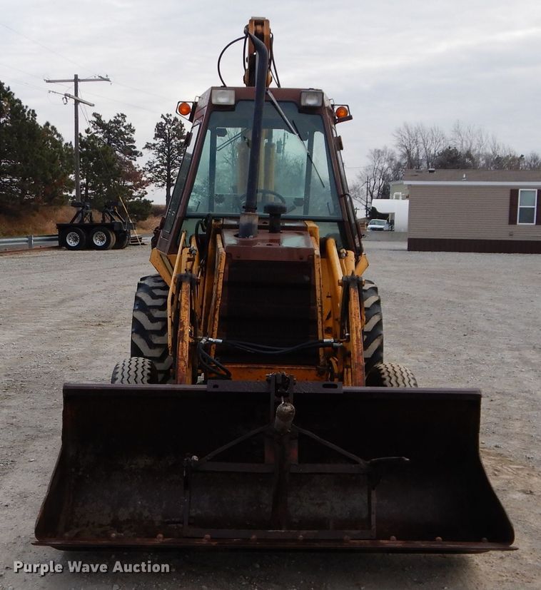 image for item DE2557 1985 Case 580SE Construction King  backhoe
