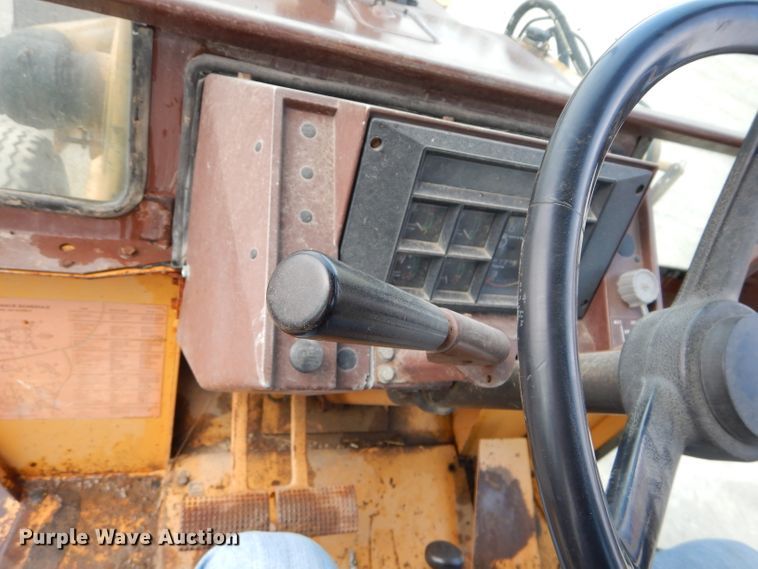 image for item DE2557 1985 Case 580SE Construction King  backhoe