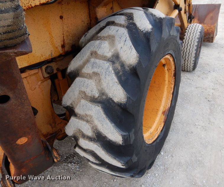 image for item DE2557 1985 Case 580SE Construction King  backhoe