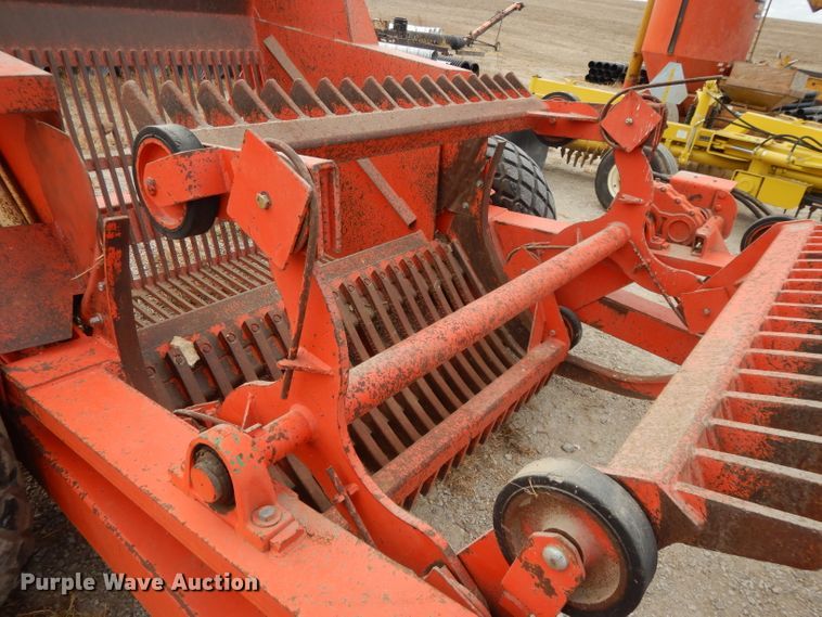 image for item DE2562 Highline XL6084 rock picker