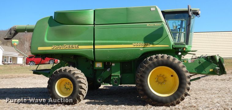 image for item DE2566 2006 John Deere 9660 STS  RWA combine