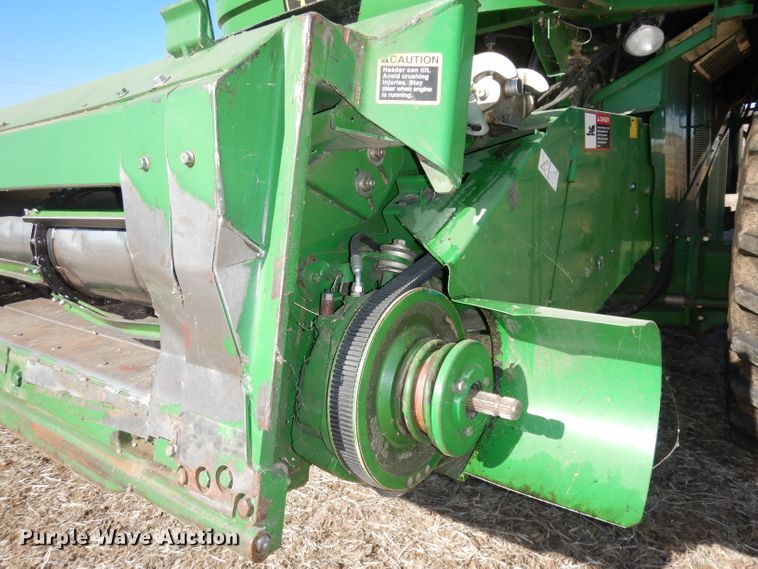 image for item DE2566 2006 John Deere 9660 STS  RWA combine