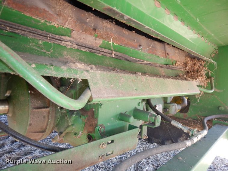 image for item DE2566 2006 John Deere 9660 STS  RWA combine