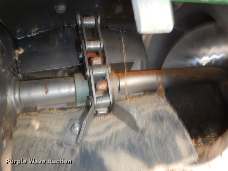 image for item DE2566 2006 John Deere 9660 STS  RWA combine