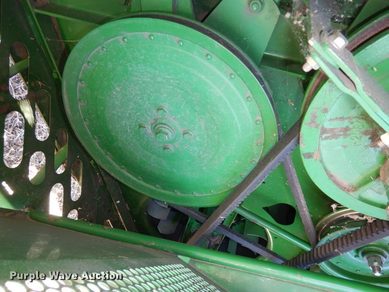 image for item DE2566 2006 John Deere 9660 STS  RWA combine