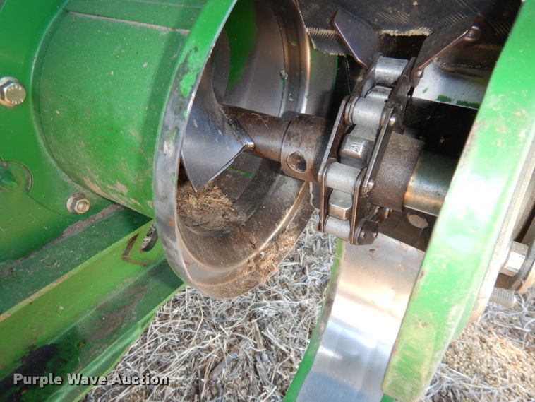 image for item DE2566 2006 John Deere 9660 STS  RWA combine