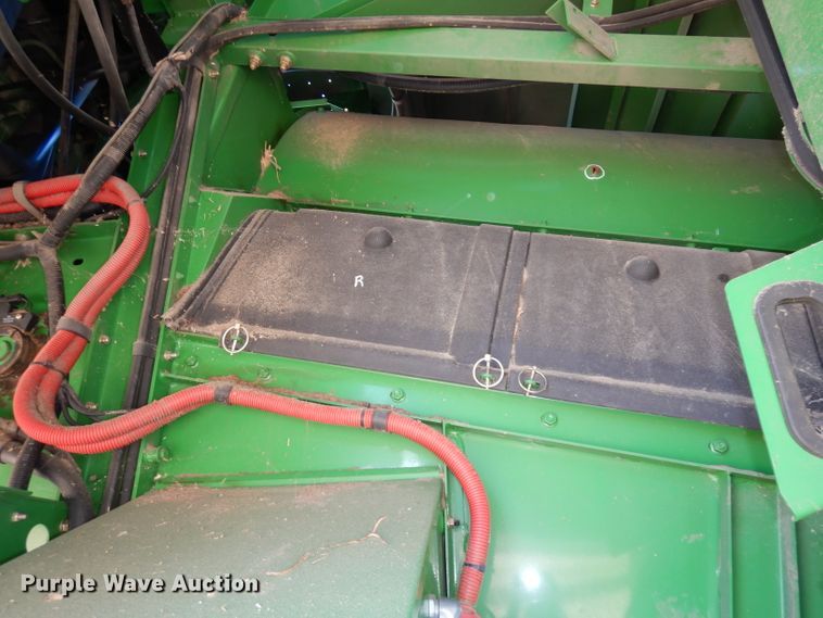 image for item DE2566 2006 John Deere 9660 STS  RWA combine