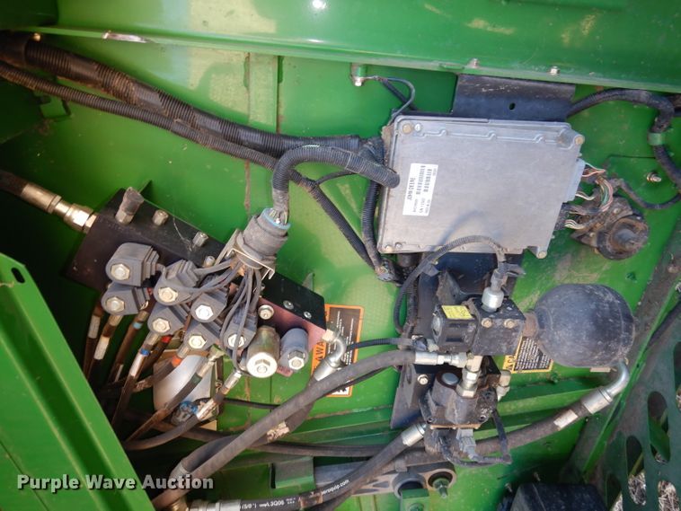 image for item DE2566 2006 John Deere 9660 STS  RWA combine