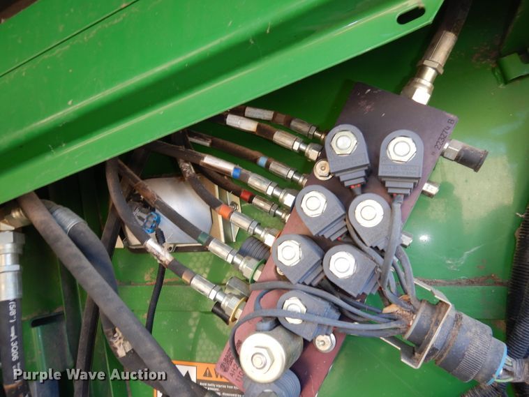 image for item DE2566 2006 John Deere 9660 STS  RWA combine