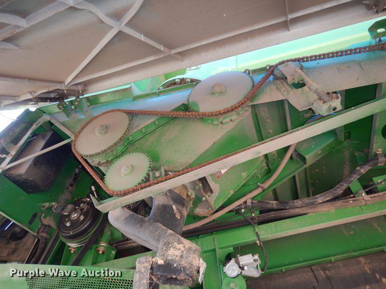 image for item DE2566 2006 John Deere 9660 STS  RWA combine