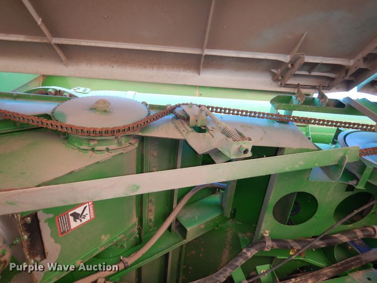 image for item DE2566 2006 John Deere 9660 STS  RWA combine