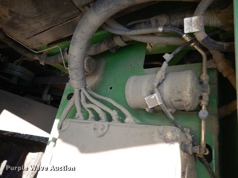 image for item DE2566 2006 John Deere 9660 STS  RWA combine