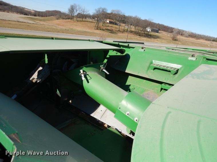 image for item DE2566 2006 John Deere 9660 STS  RWA combine