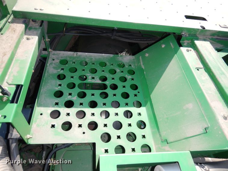 image for item DE2566 2006 John Deere 9660 STS  RWA combine