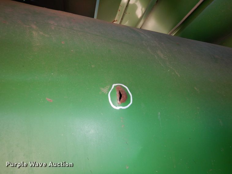 image for item DE2566 2006 John Deere 9660 STS  RWA combine