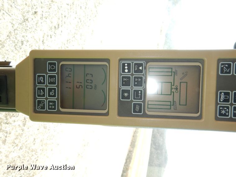 image for item DE2566 2006 John Deere 9660 STS  RWA combine