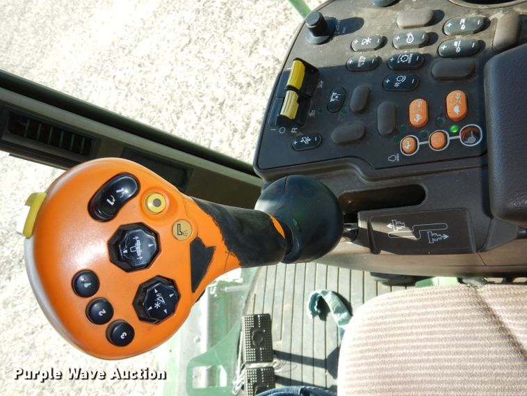 image for item DE2566 2006 John Deere 9660 STS  RWA combine