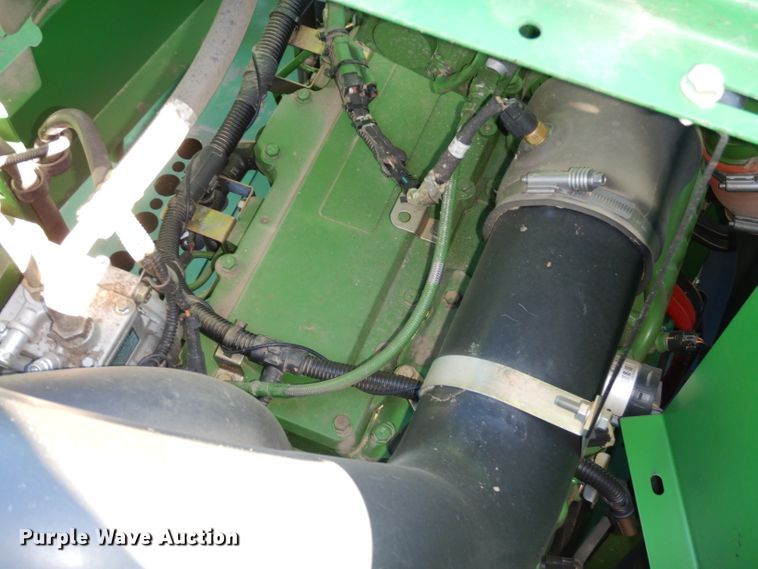 image for item DE2566 2006 John Deere 9660 STS  RWA combine