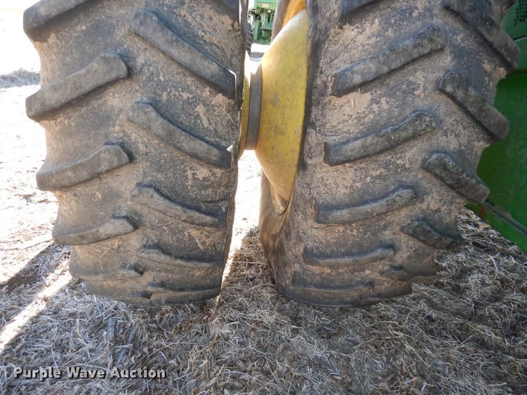 image for item DE2566 2006 John Deere 9660 STS  RWA combine