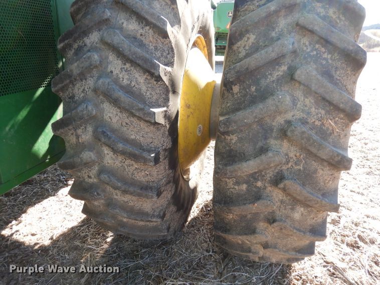 image for item DE2566 2006 John Deere 9660 STS  RWA combine