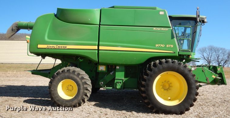 image for item DE2567 2008 John Deere 9770 STS  combine