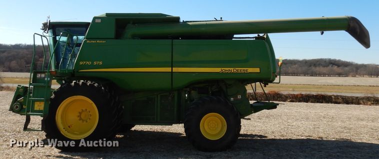 image for item DE2567 2008 John Deere 9770 STS  combine