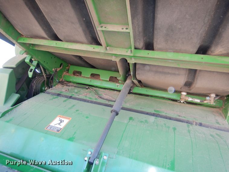 image for item DE2567 2008 John Deere 9770 STS  combine
