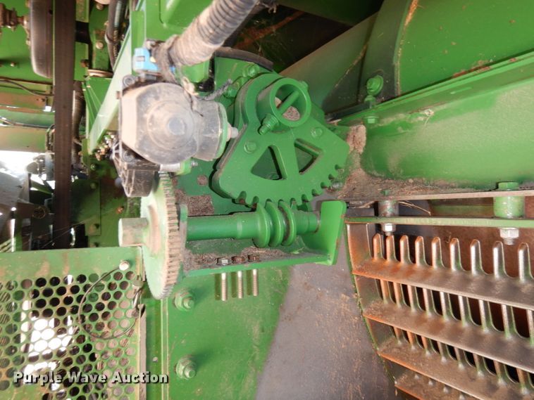 image for item DE2567 2008 John Deere 9770 STS  combine