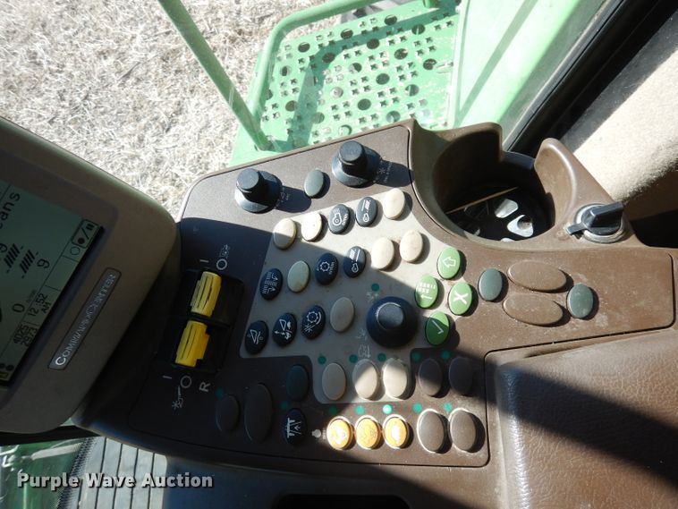 image for item DE2567 2008 John Deere 9770 STS  combine