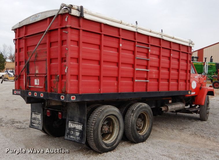 image for item DE2568 1980 GMC Brigadier  grain truck