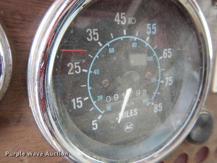 image for item DE2568 1980 GMC Brigadier  grain truck