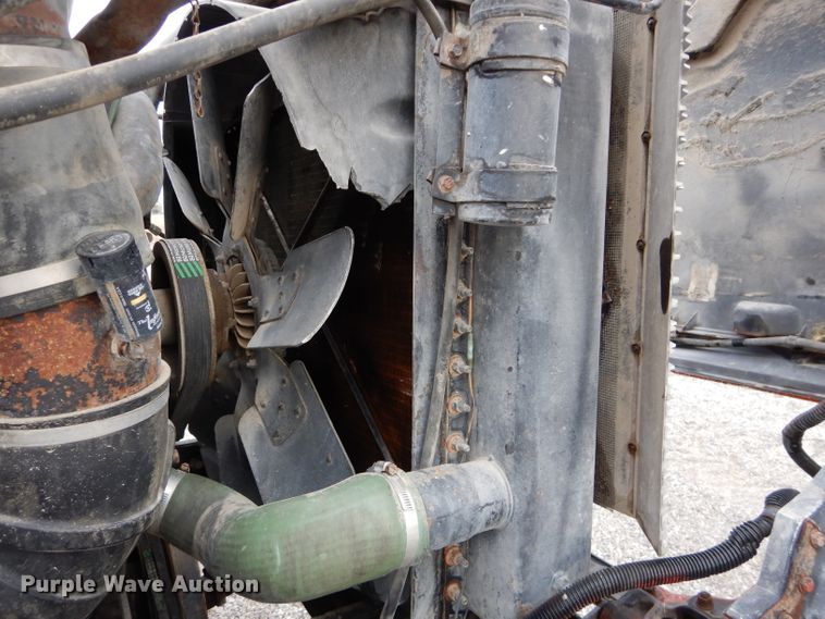 image for item DE2568 1980 GMC Brigadier  grain truck