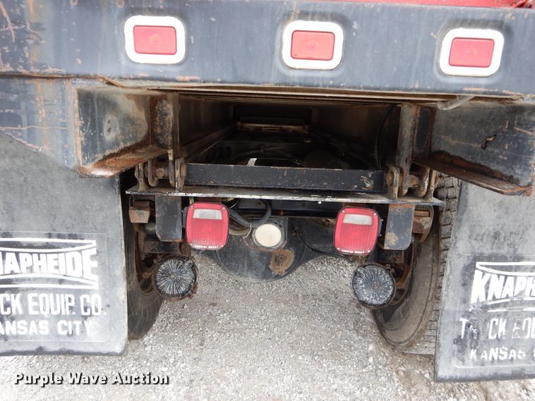 image for item DE2568 1980 GMC Brigadier  grain truck