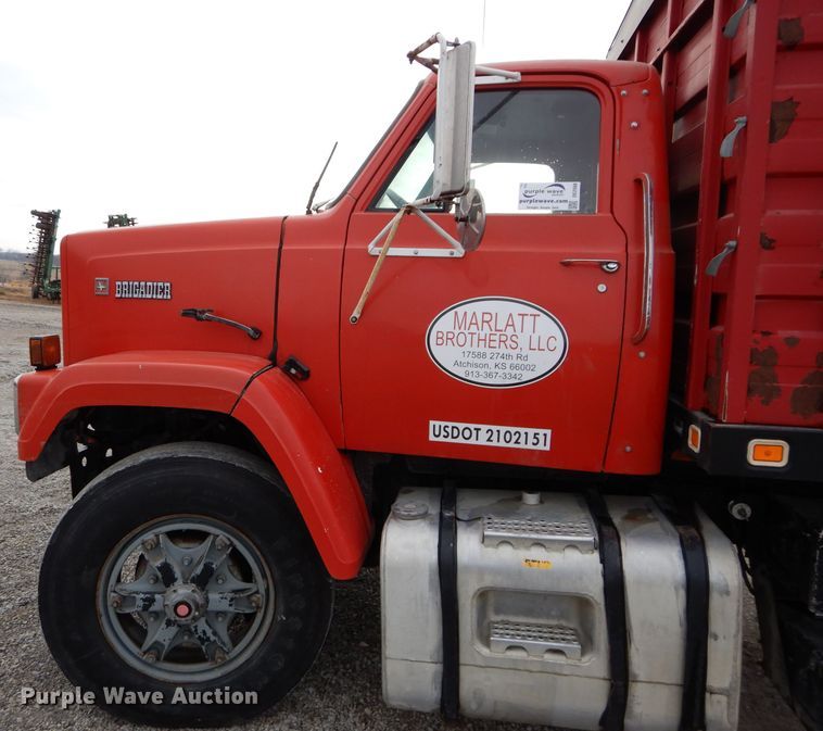 image for item DE2568 1980 GMC Brigadier  grain truck