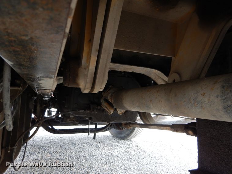 image for item DE2568 1980 GMC Brigadier  grain truck