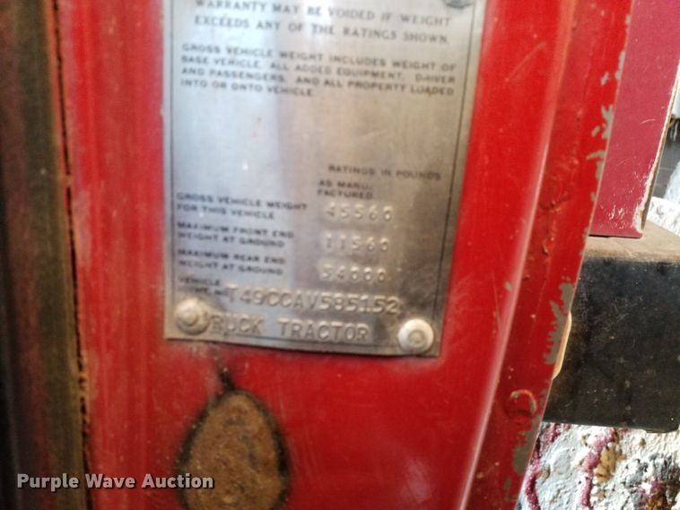 image for item DE2568 1980 GMC Brigadier  grain truck