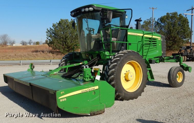 image for item DE2569 2013 John Deere R450  windrower