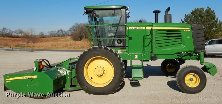 image for item DE2569 2013 John Deere R450  windrower