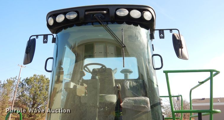 image for item DE2569 2013 John Deere R450  windrower