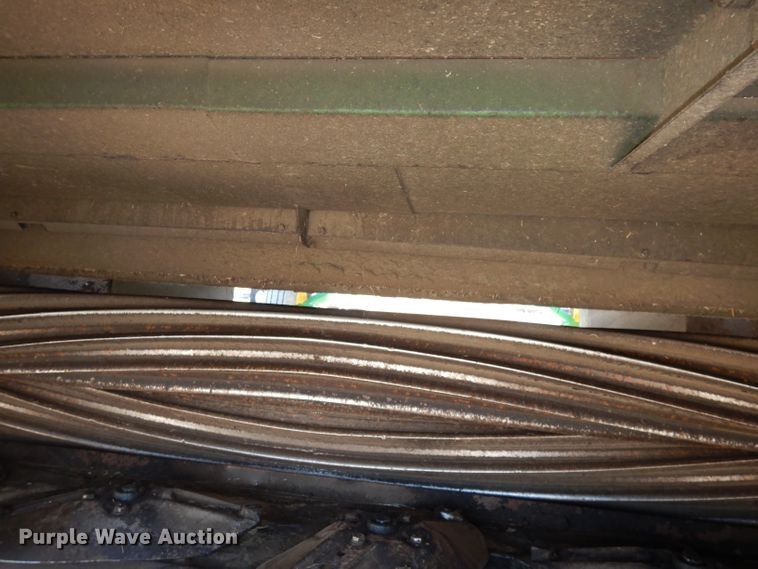 image for item DE2569 2013 John Deere R450  windrower