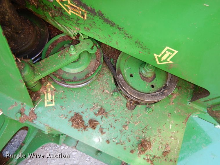 image for item DE2569 2013 John Deere R450  windrower
