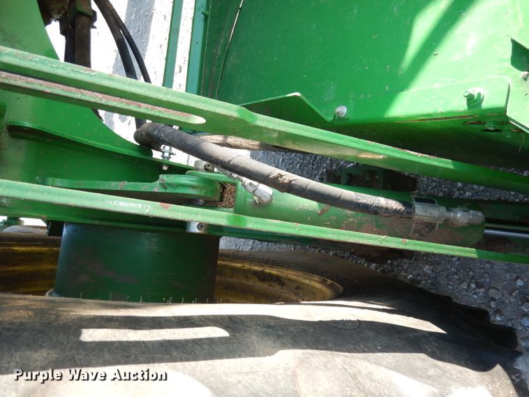 image for item DE2569 2013 John Deere R450  windrower